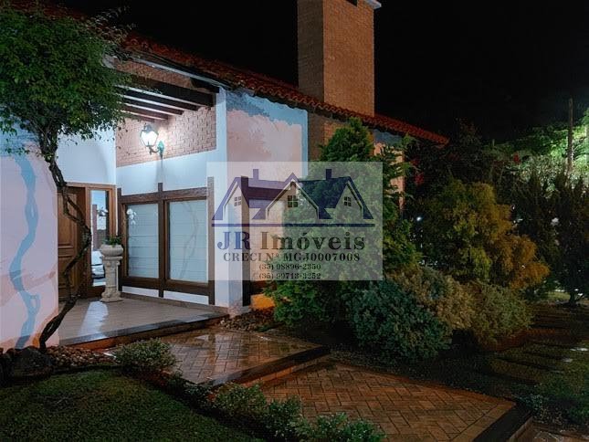Casa à venda com 2 quartos, 3 suítes, 4 vagas e 1448m² no Centro, Itajubá (MG) — foto 6 de 30