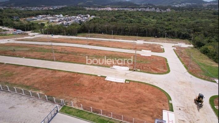 Terreno à venda com 200m² de terreno no Forquilhinhas, São José (SC) — foto 3 de 7