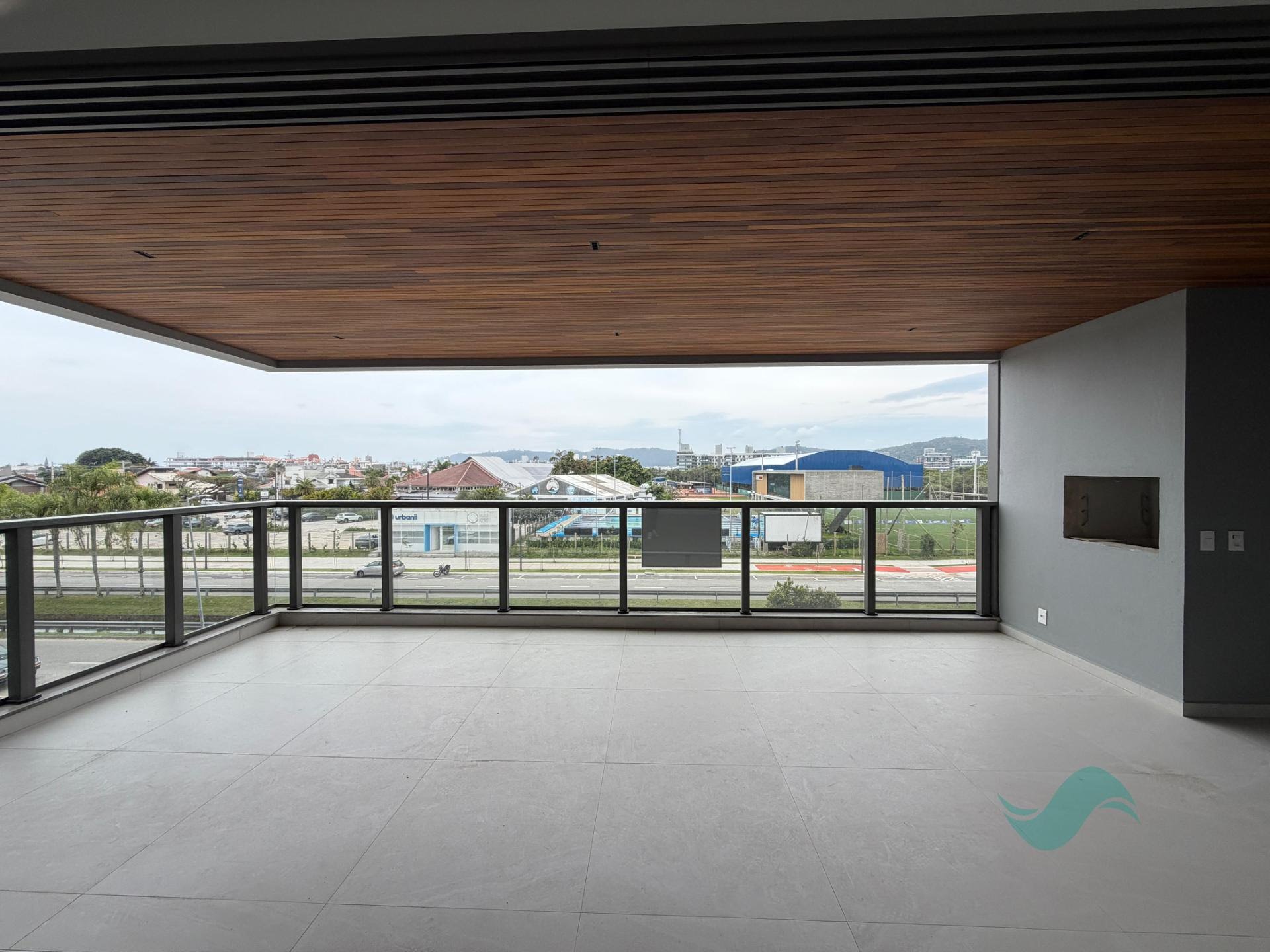 Apartamento à venda com 3 suítes, 5 vagas e 235m² no Jurerê Internacional, Florianópolis (SC) — foto 10 de 21