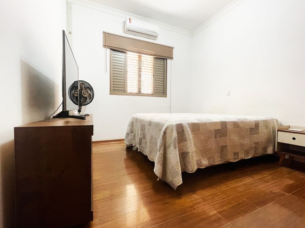 Casa à venda com 3 quartos, 1 suíte, 6 vagas e 380m² no Jardim Anhangüera, Ribeirão Preto (SP) — foto 15 de 30