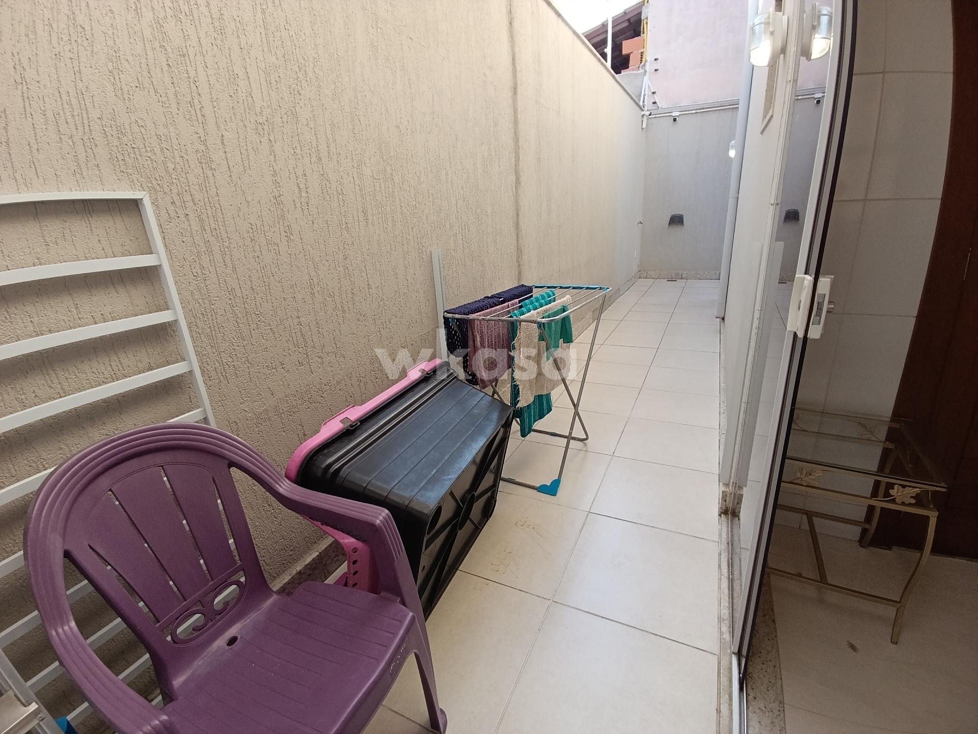 Casa à venda com 4 quartos, 2 suítes, 4 vagas e 240m² no Colina de Laranjeiras, Serra (ES) — foto 13 de 28