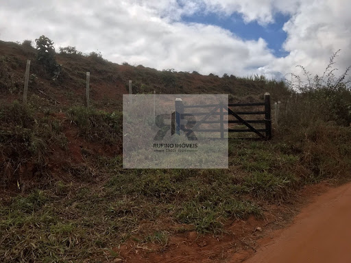 Sítio em Estrada São Diniz  -  Cataguases
