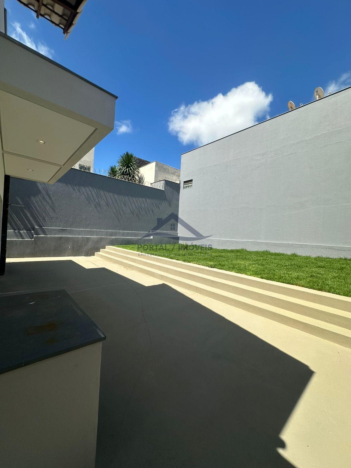Casa à venda com 2 quartos, 1 suíte, 3 vagas e 117m² no Flórida, Sete Lagoas (MG) — foto 14 de 21