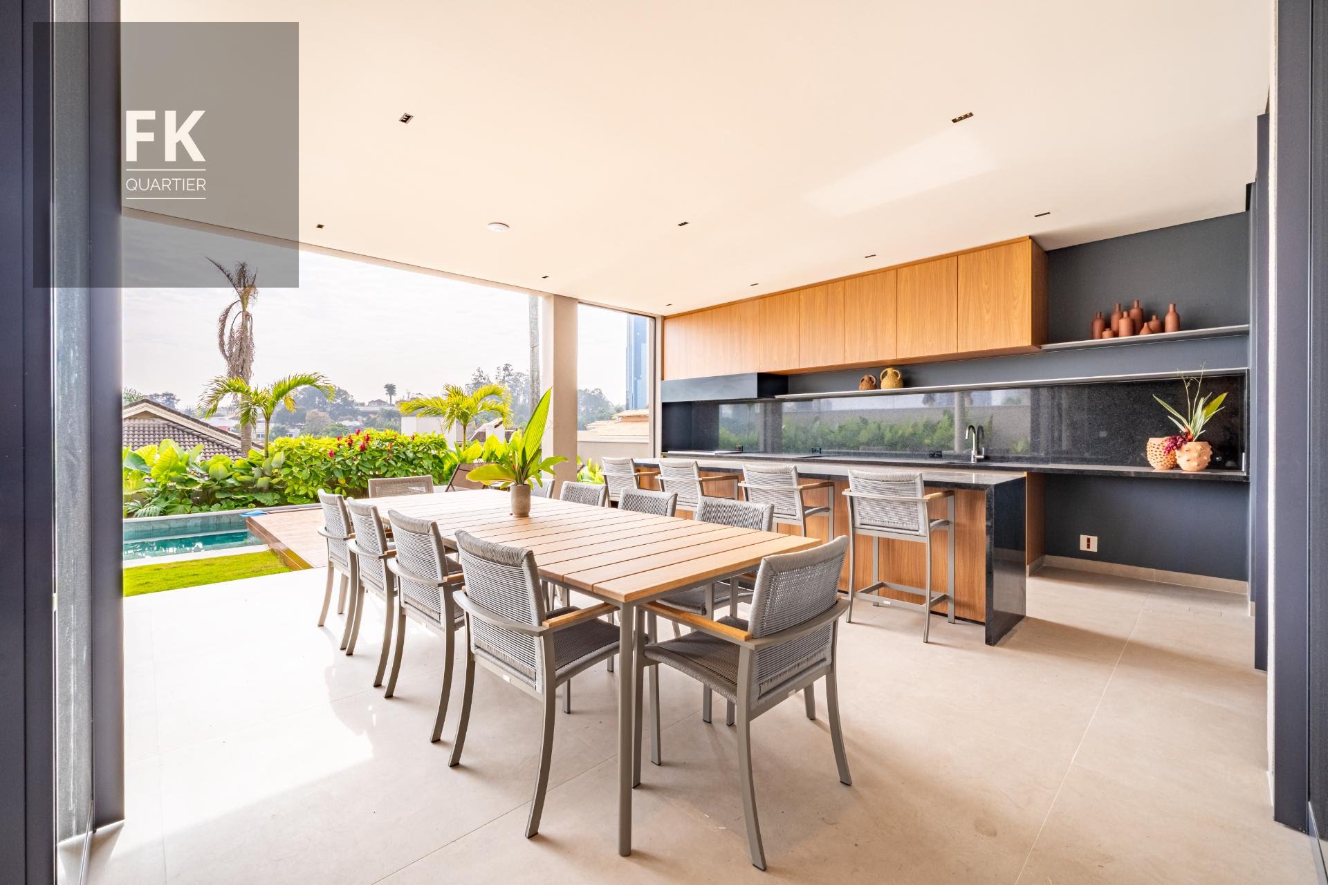 Casa à venda com 4 quartos, 4 suítes, 3 vagas e 535m² no Alphaville Residencial Dois, Barueri (SP) — foto 16 de 30