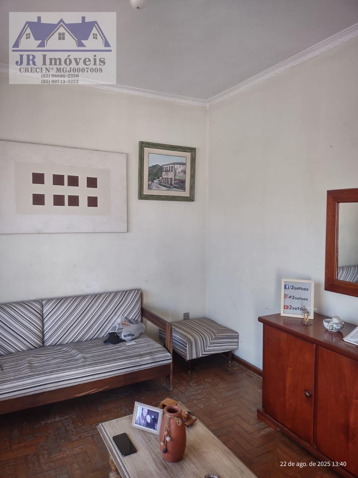 Casa à venda com 3 quartos, 2 banheiros, 3 vagas e 282m² no Jardim Esper, Jacareí (SP) — foto 9 de 12