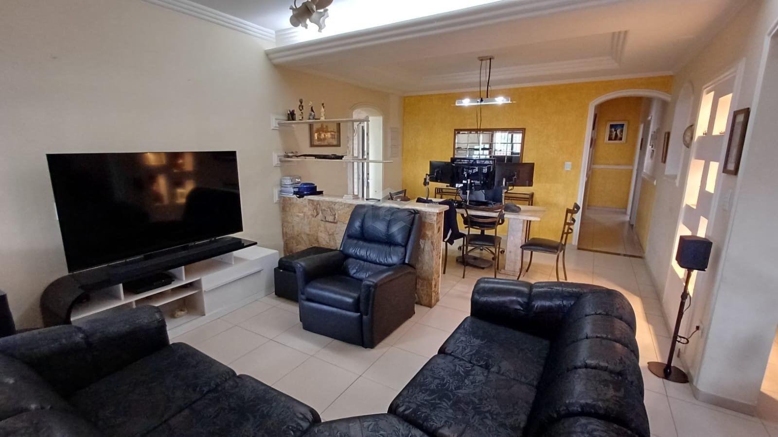 Casa à venda com 4 quartos, 1 suíte, 2 vagas e 230m² no Jardim Simus, Sorocaba (SP) — foto 7 de 30