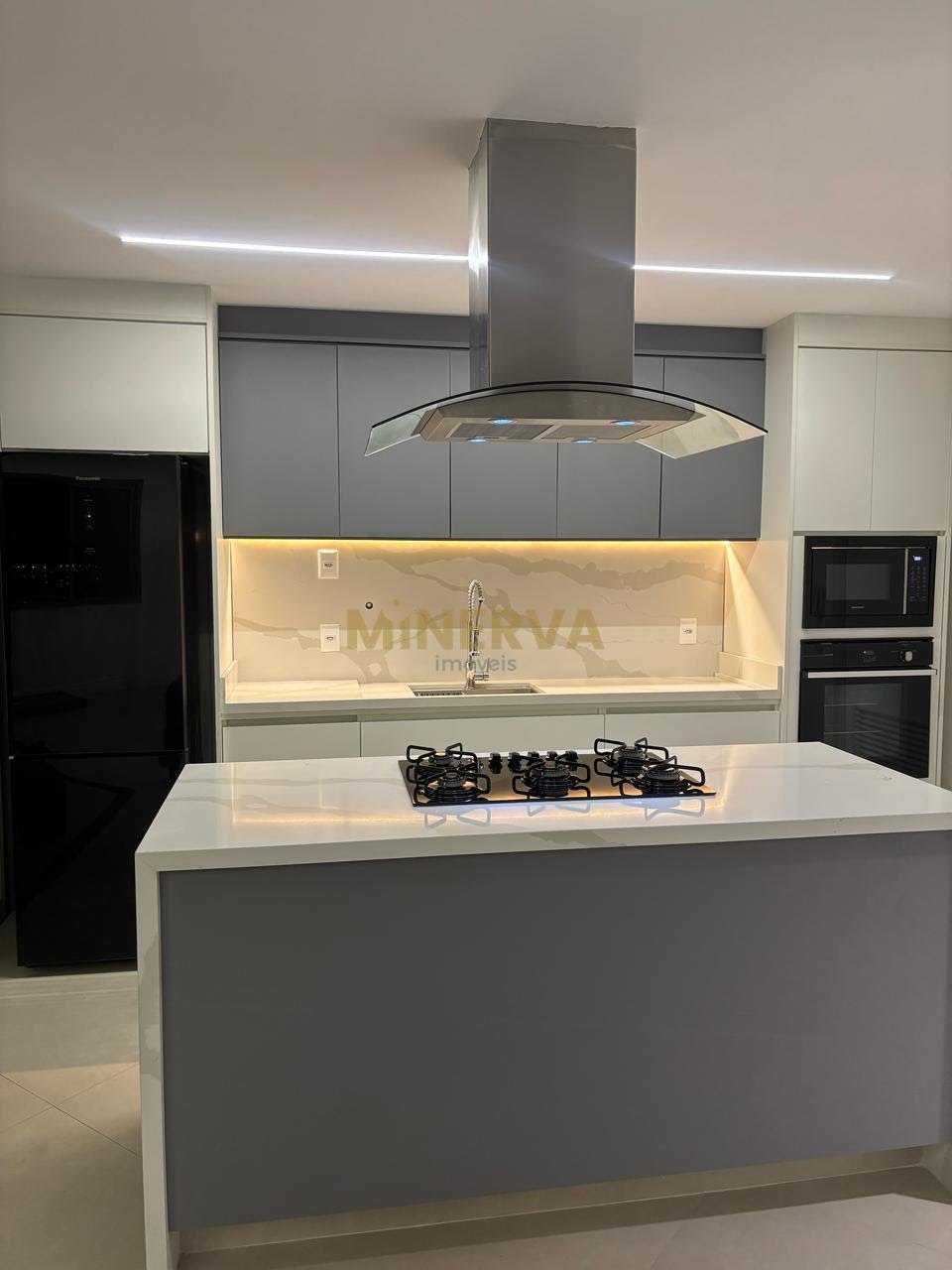 Apartamento à venda com 2 quartos, 1 suíte, 2 vagas e 115m² no Jardim Tres Marias, Guarujá (SP) — foto 3 de 26