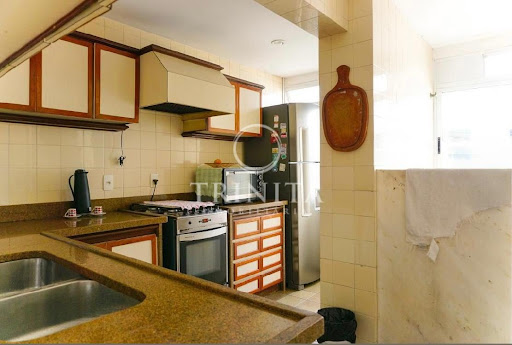 cozinha-cond.praiadabarra- trinitaimoveis.jpeg