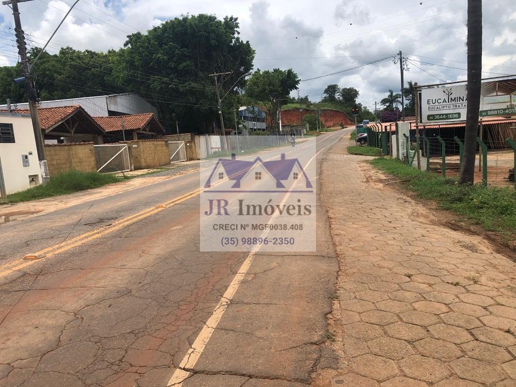 Terreno à venda com 329m² de terreno no Centro, Piranguinho (MG) — foto 7 de 11