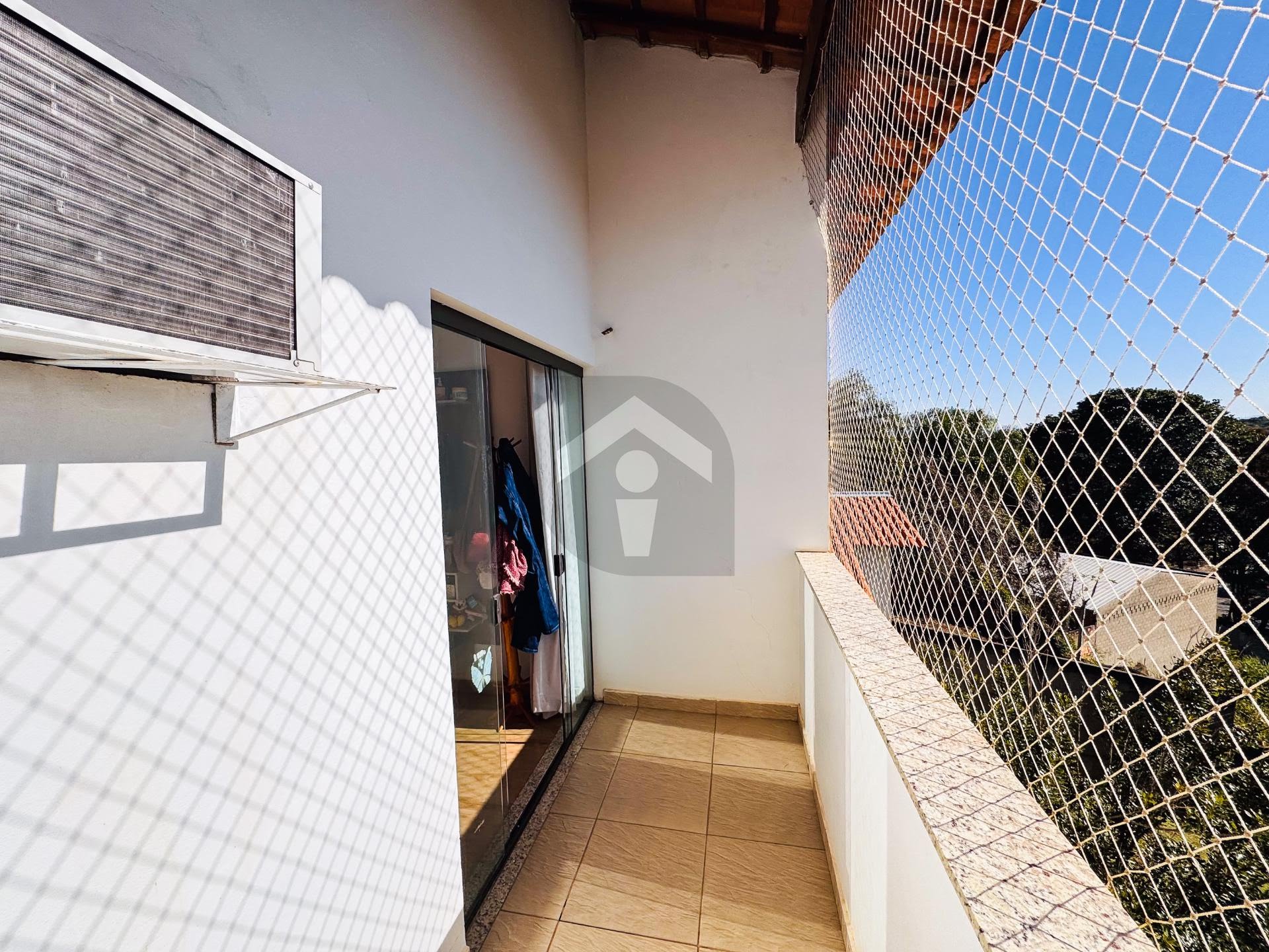 Casa, 4 quartos, 370 m² - Foto 26