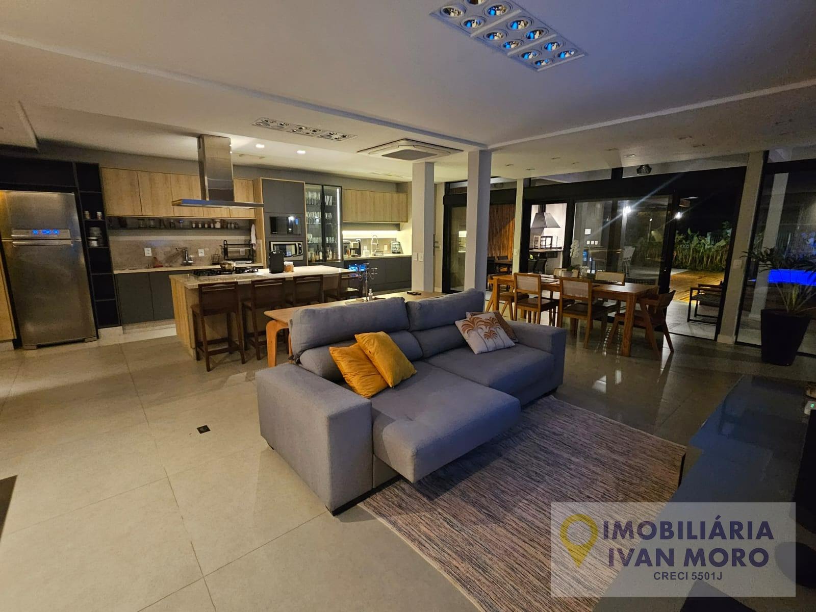 Casa para alugar com 3 quartos, 1 suíte, 3 vagas e 159m² no Daniela, Florianópolis (SC) — foto 3 de 30