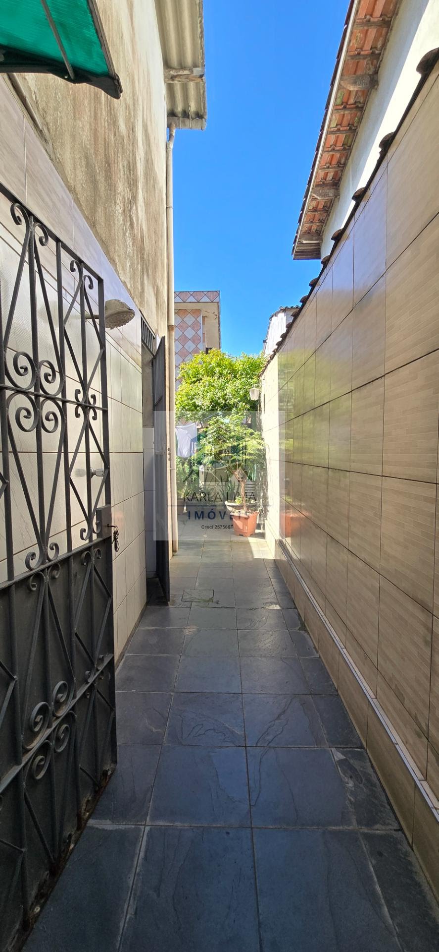 Casa à venda com 4 quartos, 2 banheiros, 1 vaga e 61m² no Jardim Progresso (vicente de Carvalho), Guarujá (SP) — foto 11 de 30