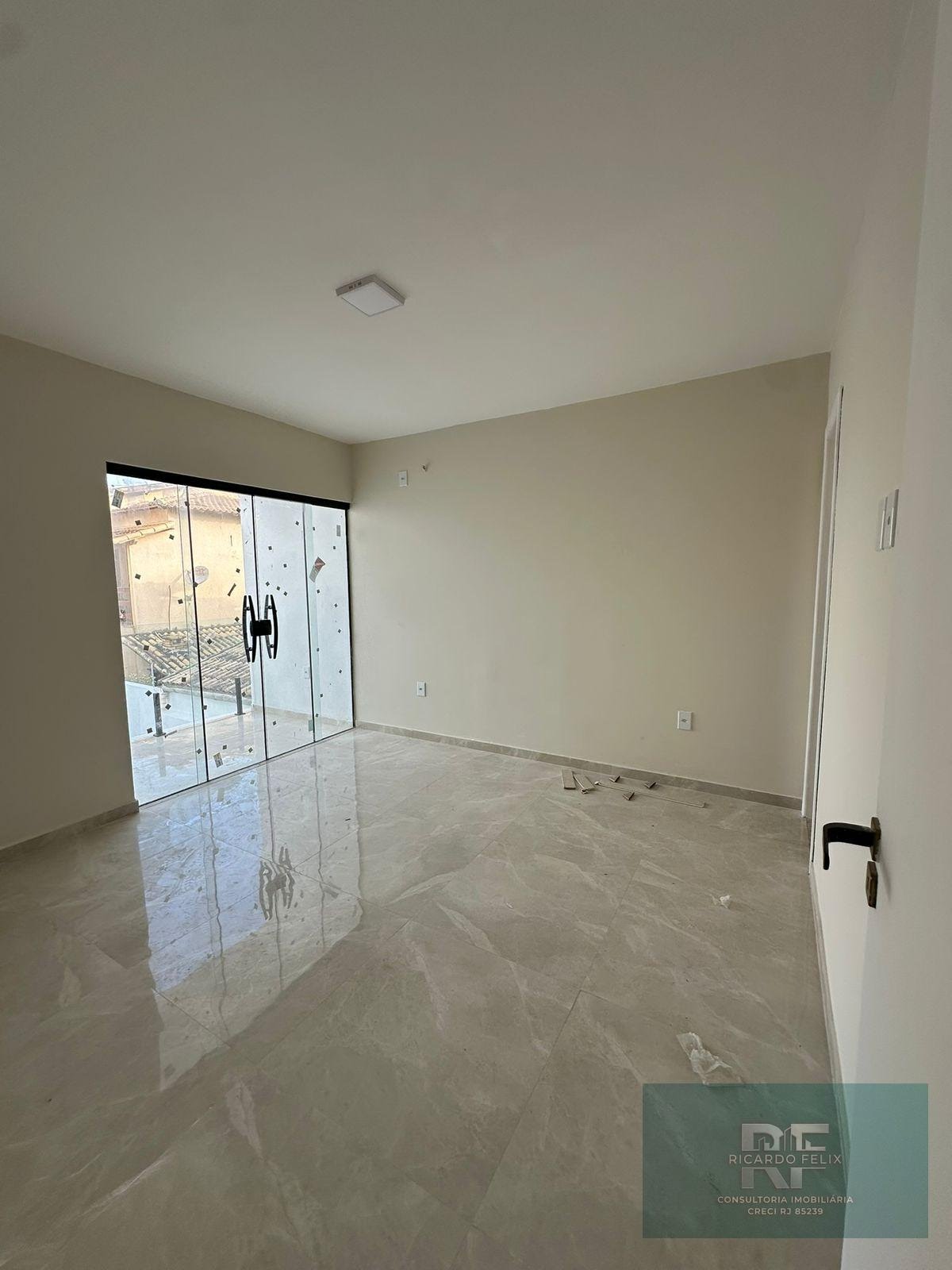 Casa à venda com 3 quartos, 2 suítes, 1 vaga e 105m² no Jardim Bela Vista, Rio das Ostras (RJ) — foto 8 de 20