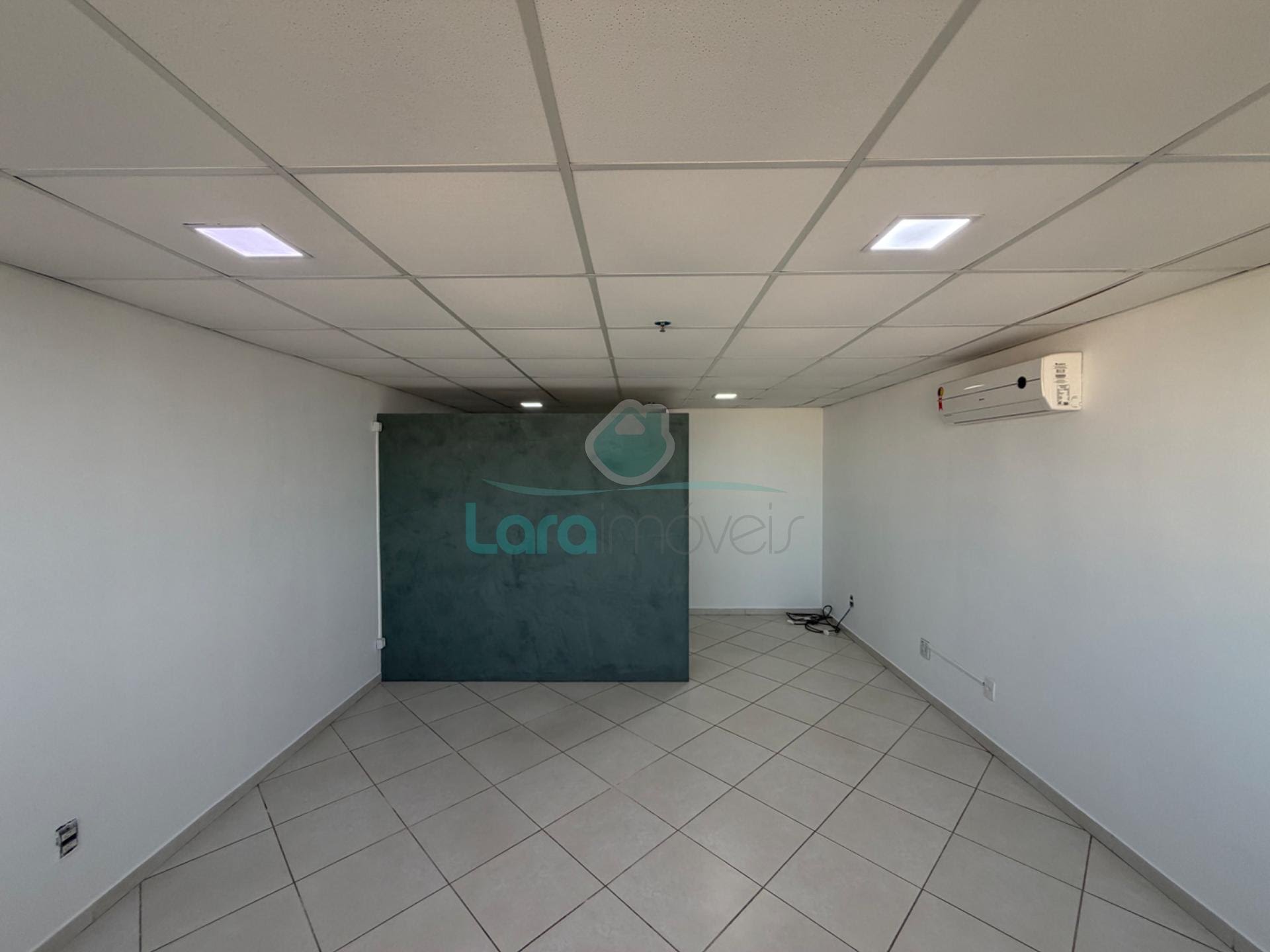 Comercial à venda com 1 banheiro, 1 vaga e 30m² no Imbetiba, Macaé (RJ) — foto 11 de 13