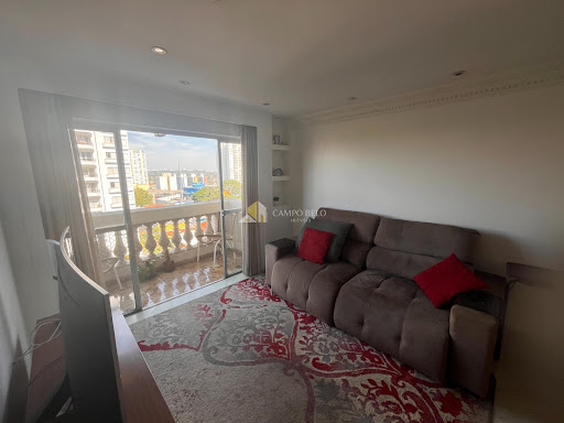Apartamento no Campo Belo, 3 dormitórios sendo 1 suíte, 2 banheiros, 1 vaga livre, varanda, andar alto, mobiliado e com janelas anti-ruídos, Locação 100m²
