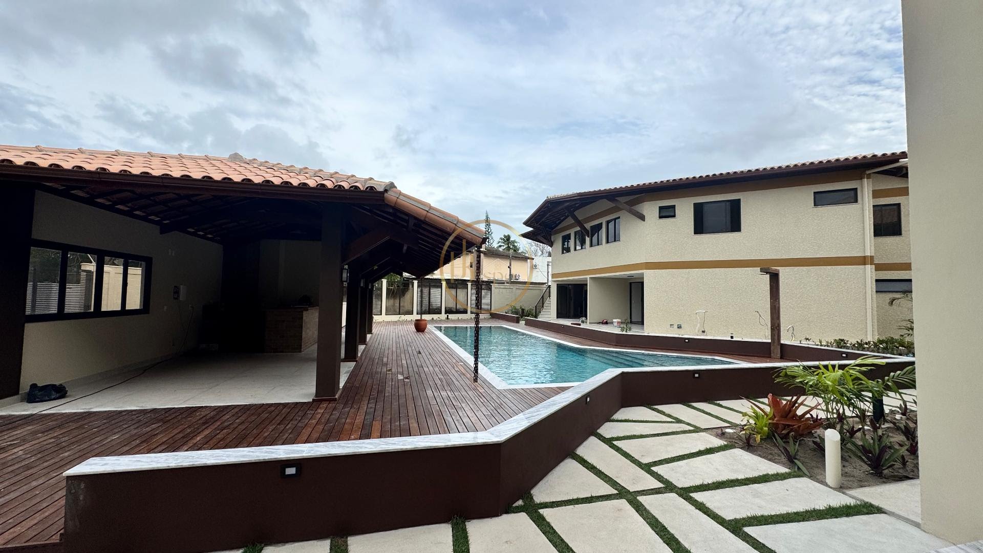 Apartamento à venda com 3 quartos, 3 suítes, 1 vaga e 154m² no Taperapuã, Porto Seguro (BA) — foto 8 de 17