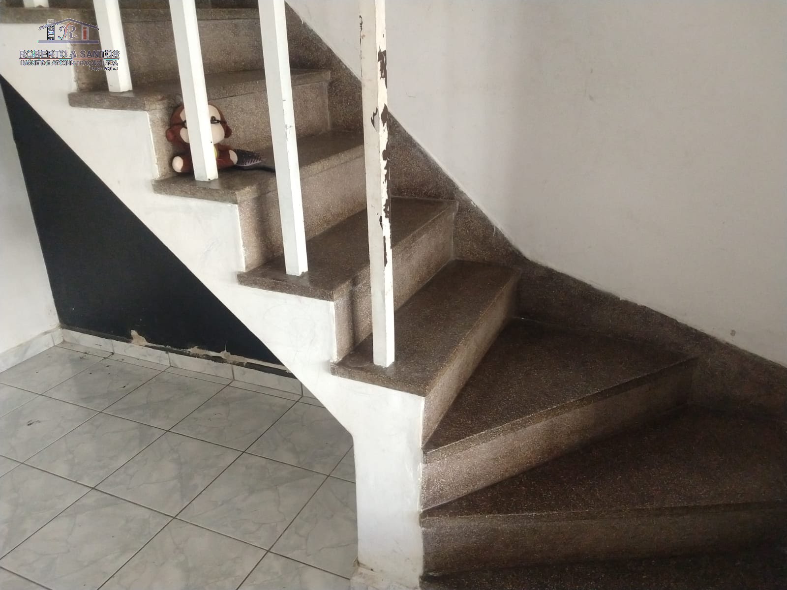 Escadas para os dormitórios