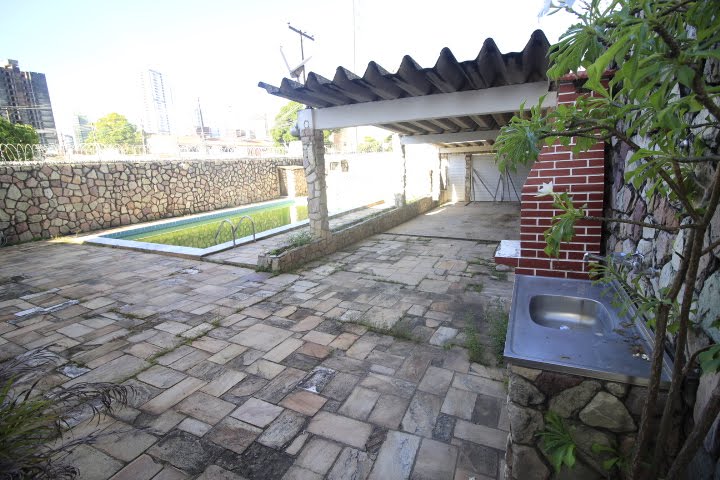 Casa à venda com 4 quartos, 3 suítes, 6 vagas e 322m² no Imbiribeira, Recife (PE) — foto 22 de 30