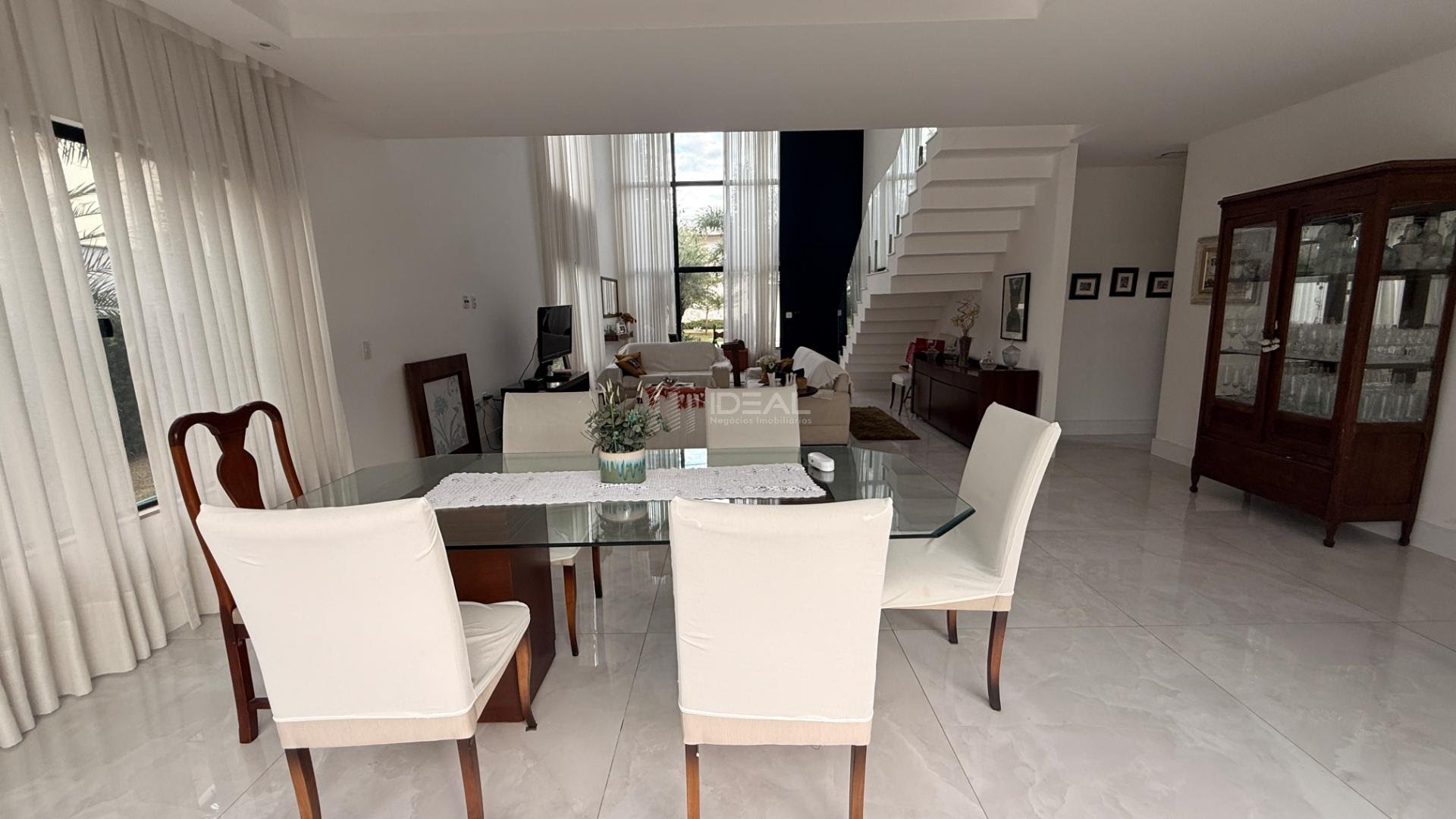 Casa à venda com 5 quartos, 5 suítes, 4 vagas e 400m² no Parque Rodoviario, Campos dos Goytacazes (RJ) — foto 12 de 30