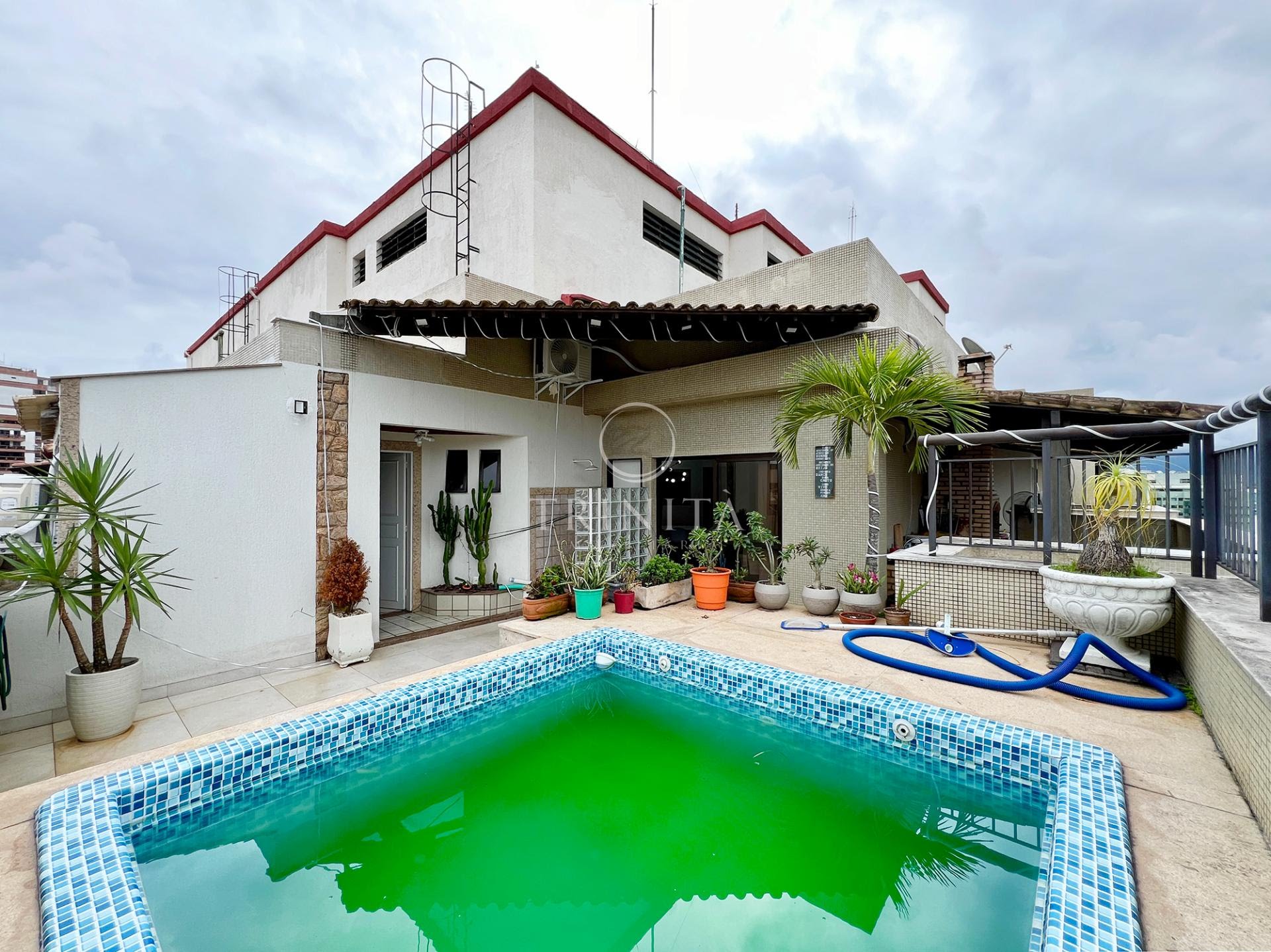 Piscina - Lyon - Trinità