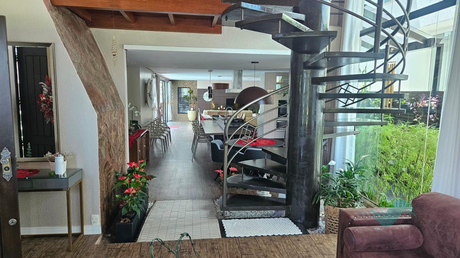 Casa à venda com 5 quartos, 7 banheiros, 4 vagas e 350m² no Jurerê Internacional, Florianópolis (SC) — foto 13 de 30