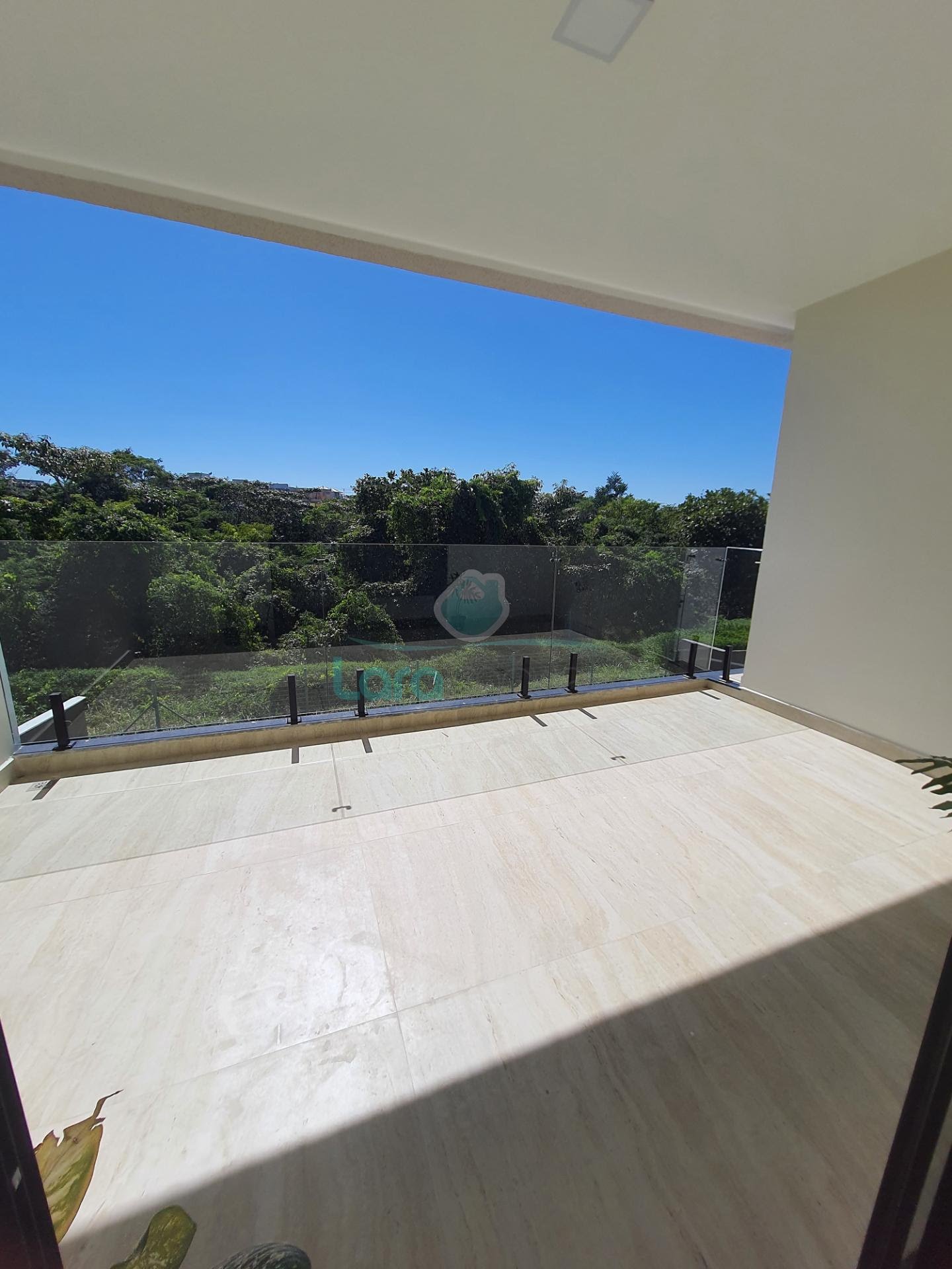 Casa à venda com 4 quartos, 4 suítes, 4 vagas e 340m² no Alphaville, Rio das Ostras (RJ) — foto 8 de 25