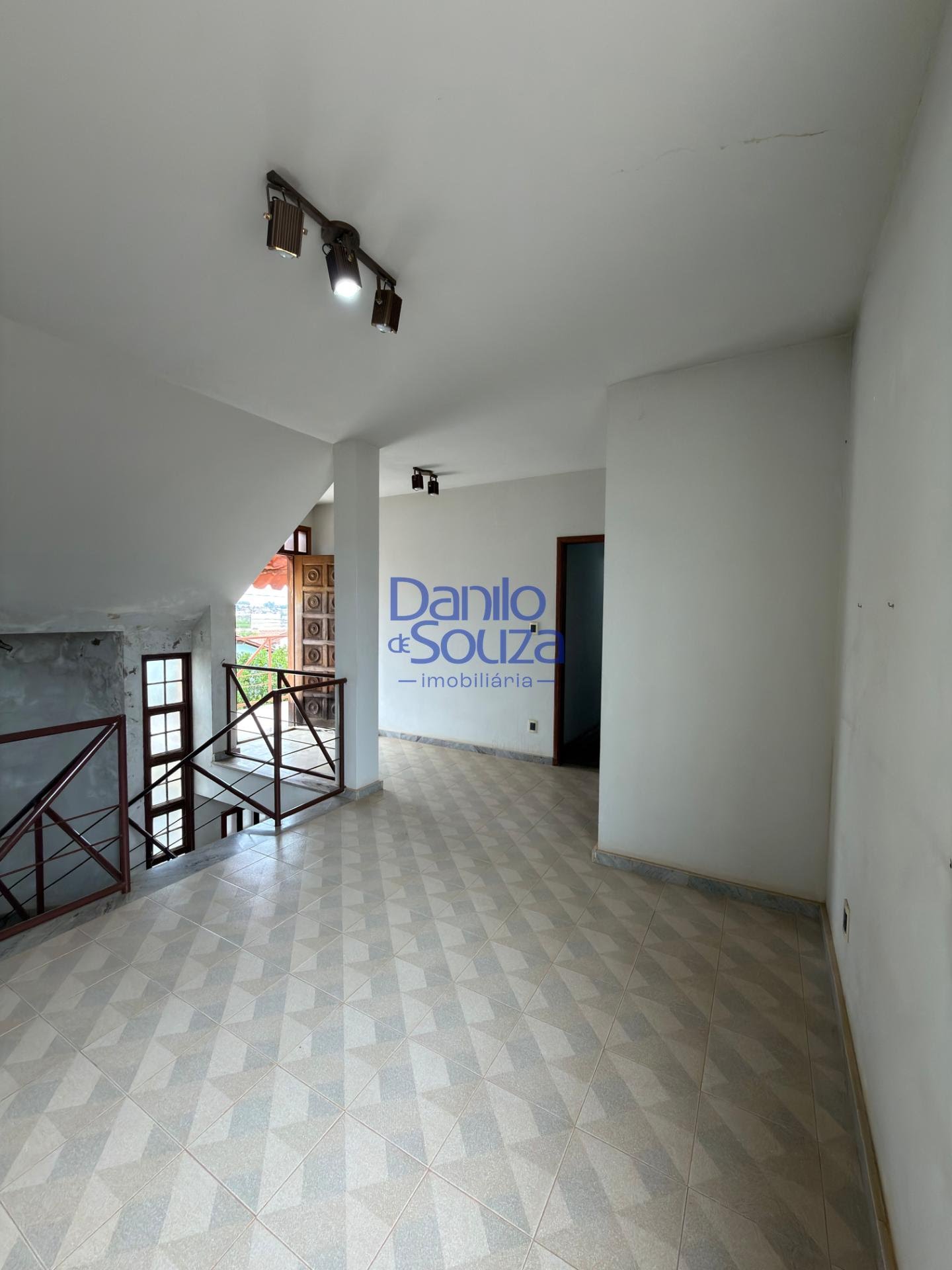 Casa à venda com 4 quartos, 3 suítes, 2 vagas e 344m² no São Cristóvão, Araxá (MG) — foto 12 de 29