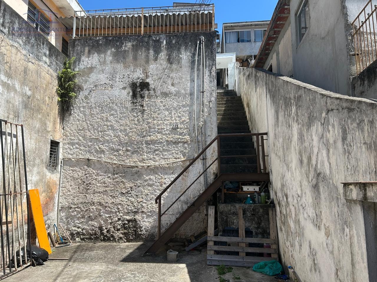 Escadas de acesso