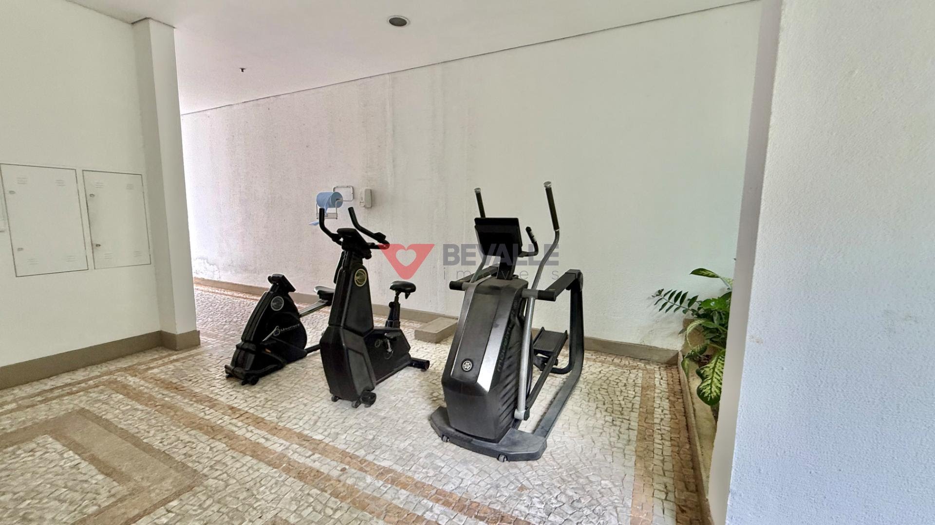 Apartamento à venda com 2 quartos, 1 suíte, 1 vaga e 67m² no Botafogo, Rio de Janeiro (RJ) — foto 21 de 23