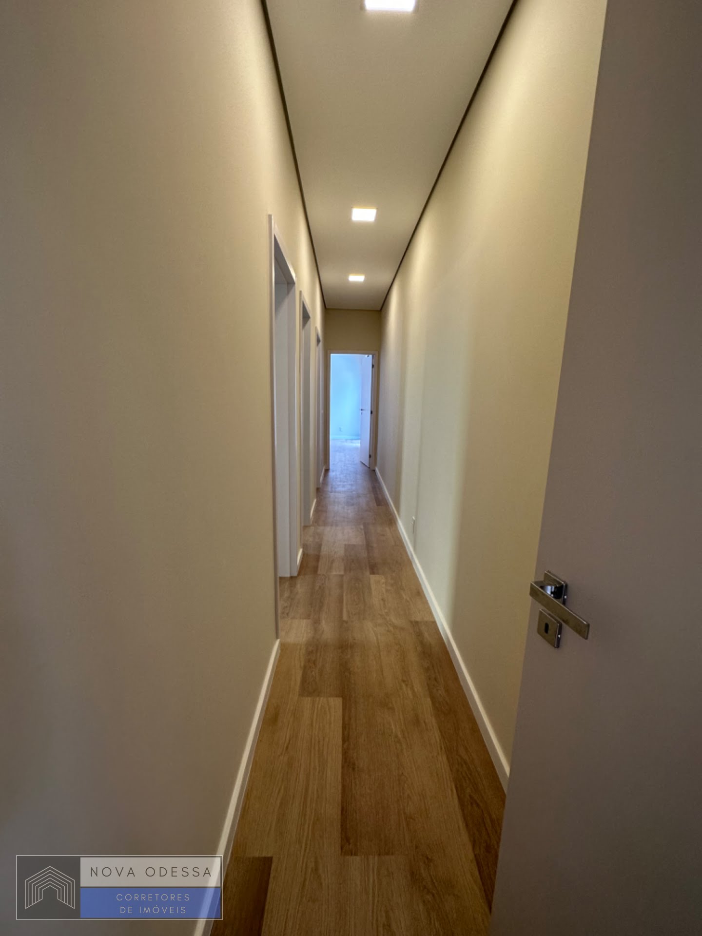 Casa à venda com 3 quartos, 1 suíte, 4 vagas e 185m² no Engenho Velho II, Nova Odessa (SP) — foto 14 de 26