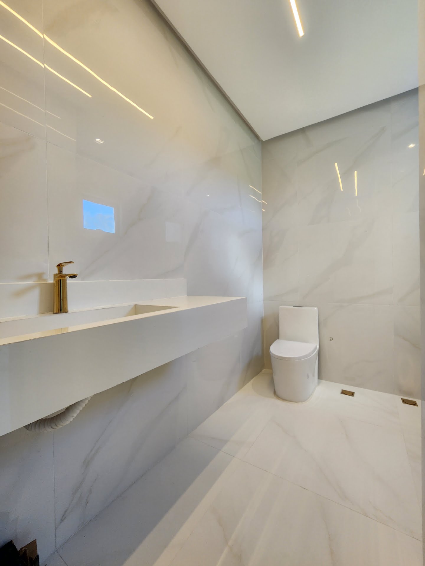 Casa à venda com 3 quartos, 3 suítes, 4 vagas e 160m² no Nova Esperança, Feira de Santana (BA) — foto 17 de 19