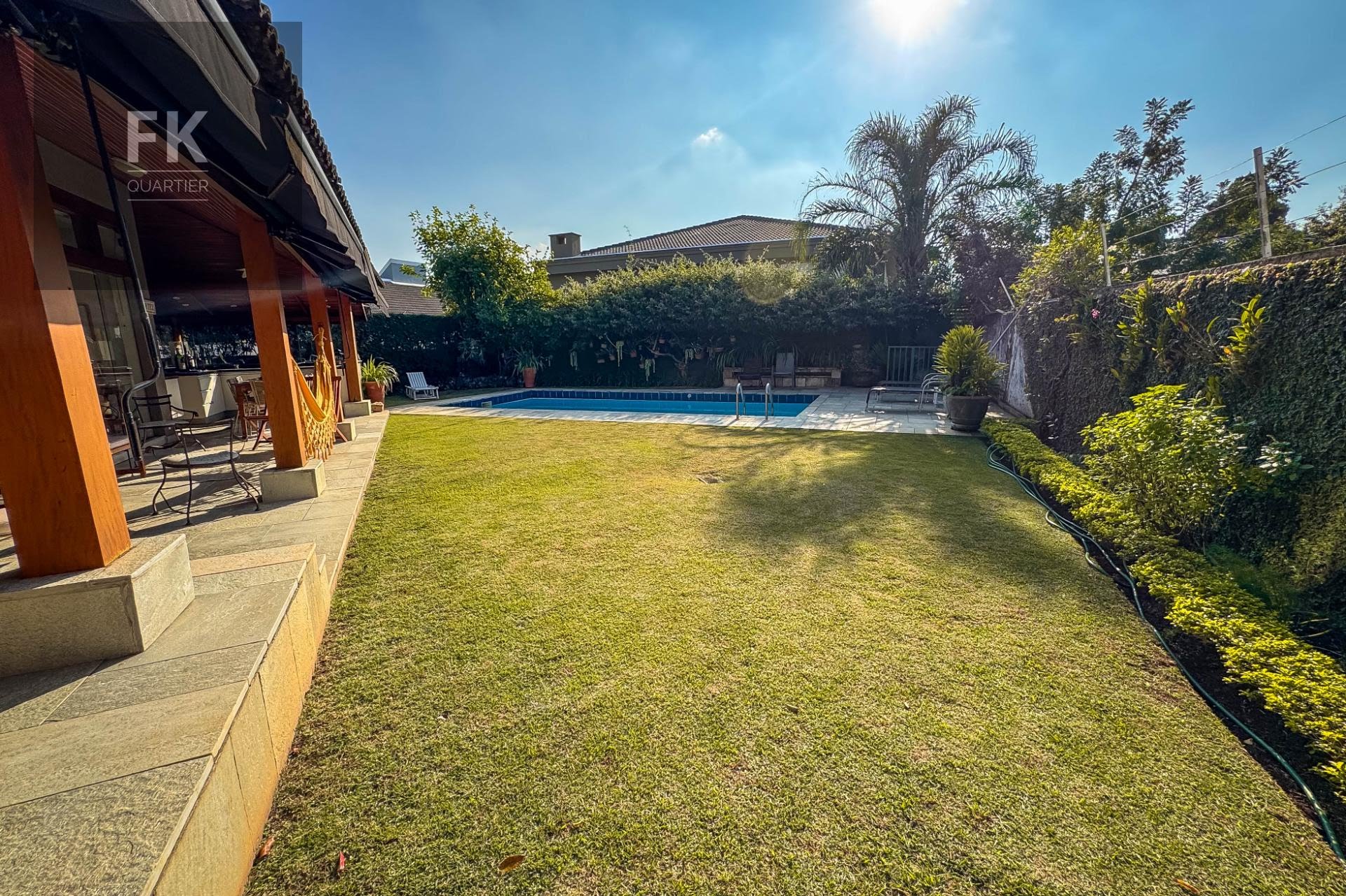 Casa à venda com 4 quartos, 2 suítes, 6 vagas e 400m² no Alphaville Residencial Dois, Barueri (SP) — foto 2 de 30