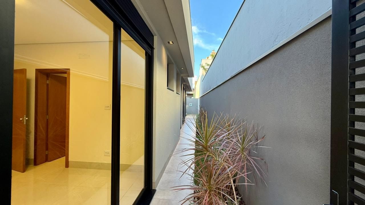Casa à venda com 4 quartos, 4 suítes, 4 vagas e 263m² no Loteamento Terras de Siena, Ribeirão Preto (SP) — foto 14 de 30