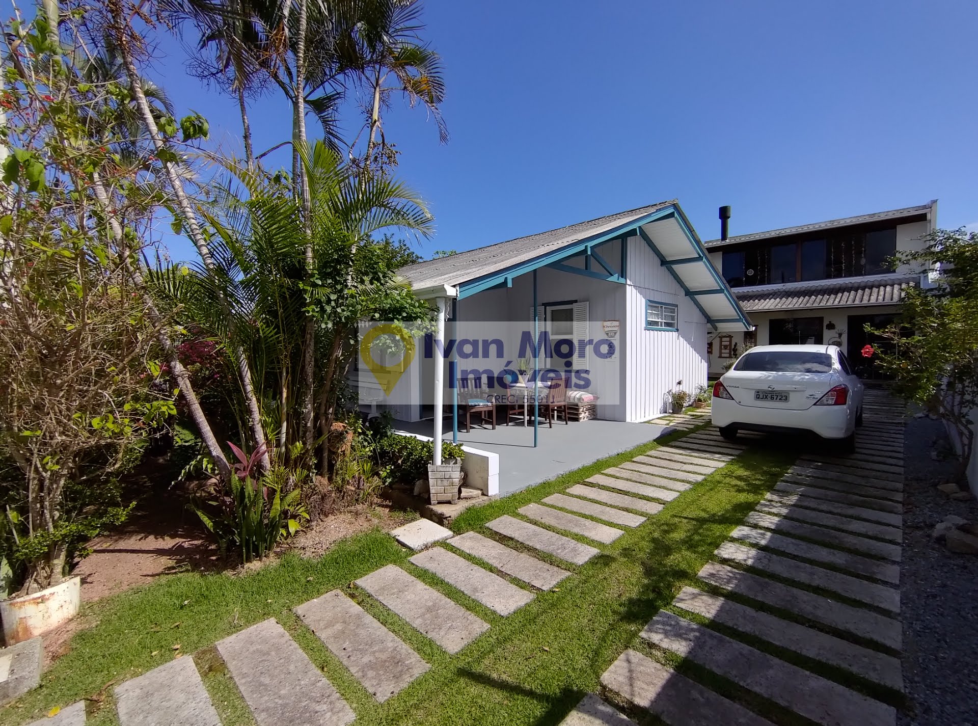Casa à venda com 4 quartos, 1 suíte, 3 vagas e 150m² no Daniela, Florianópolis (SC) — foto 2 de 30