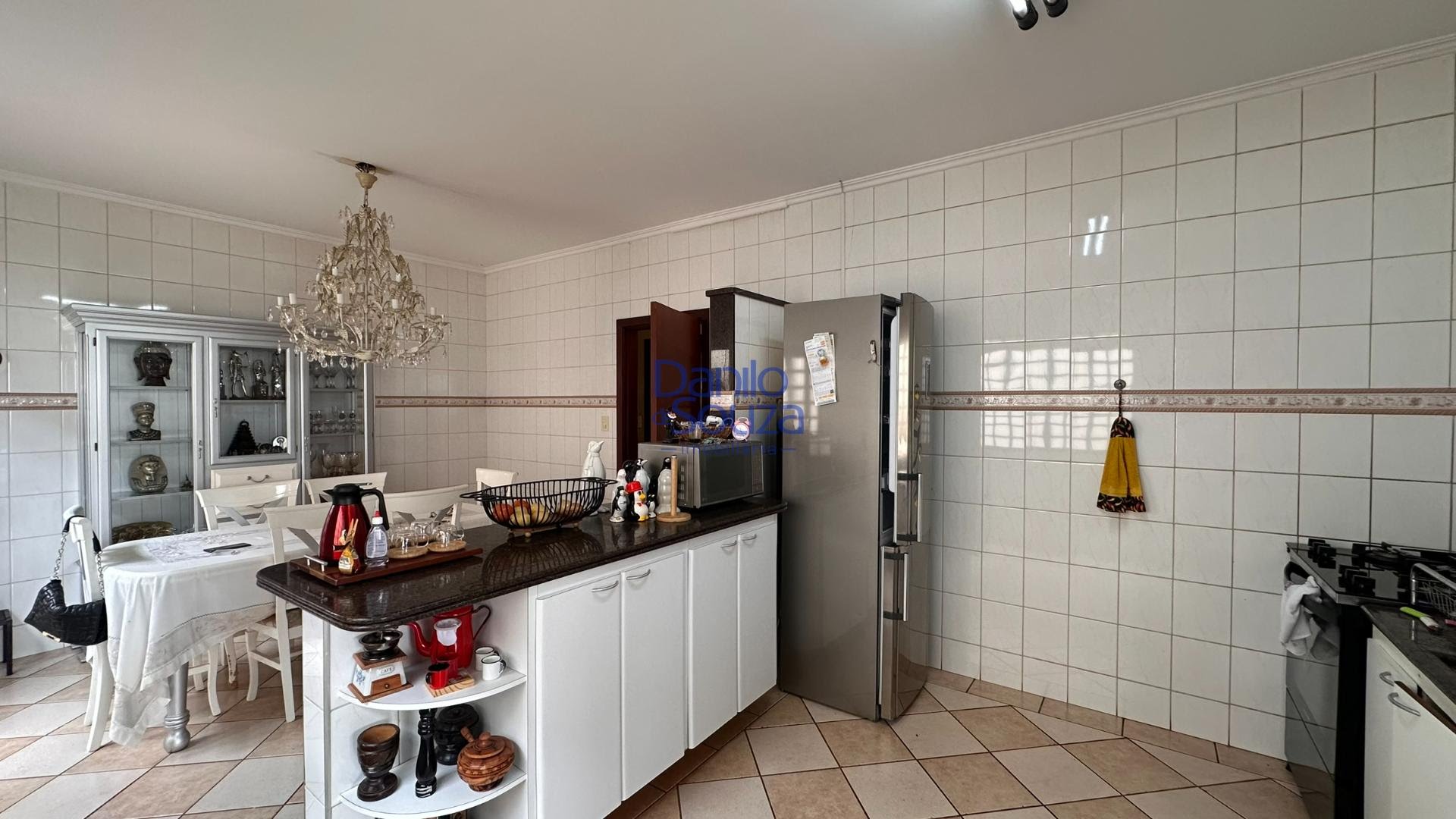 Casa à venda com 3 quartos, 1 suíte, 2 vagas e 411m² no Vila Andrea, Araxá (MG) — foto 10 de 18