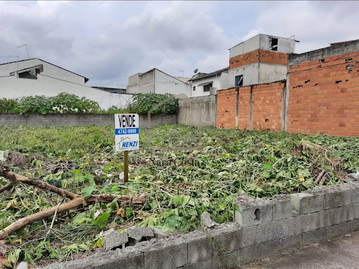 Terreno para Venda em Suzano / SP no bairro Jardim Quaresmeira II 