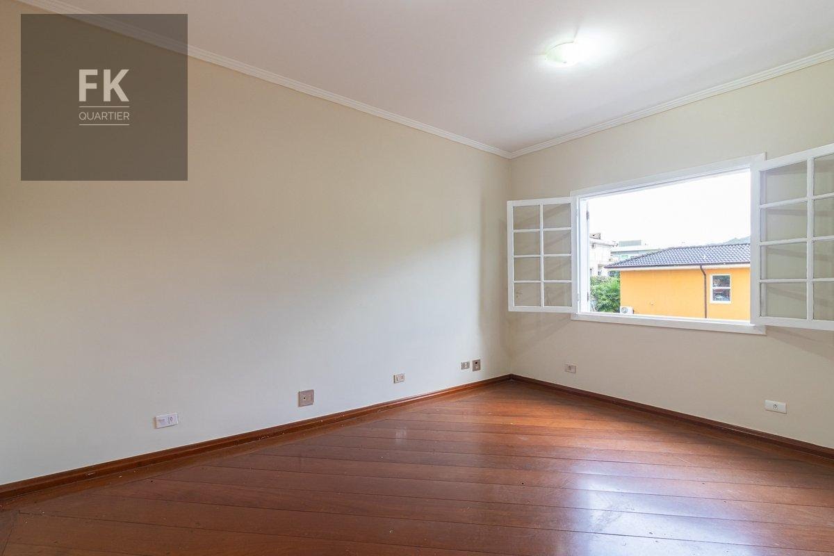 Casa à venda com 4 quartos, 4 suítes, 6 vagas e 415m² no Residencial Morada dos Lagos, Barueri (SP) — foto 17 de 29