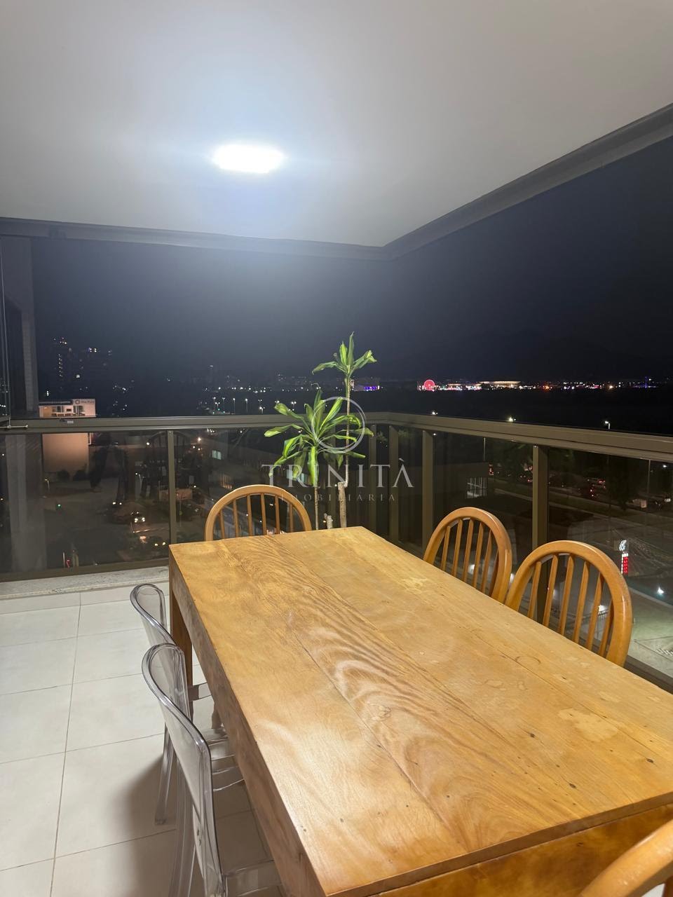  vista  Saint michel 160m locação trinita imobiliaria