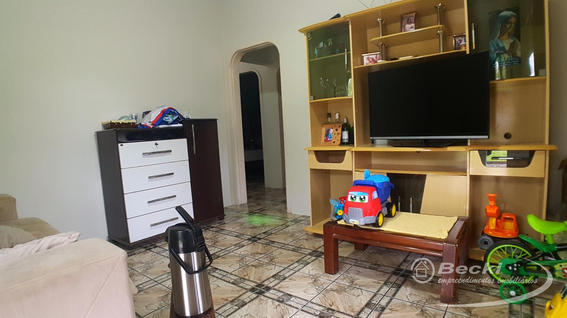 Casa à venda com 3 quartos, 1 suíte, 1 vaga e 195m² no Aventureiro, Joinville (SC) — foto 11 de 12