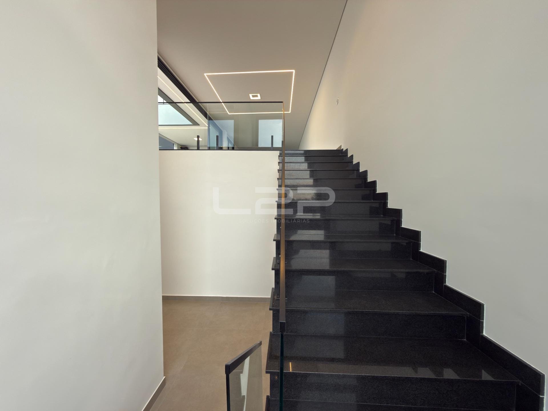 Casa à venda com 3 quartos, 3 suítes, 4 vagas e 260m² no Medeiros, Jundiaí (SP) — foto 5 de 30