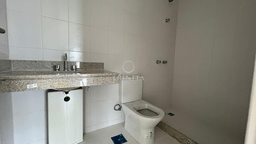 banheiro-trinitaimobiliaria-elos-ilhapura