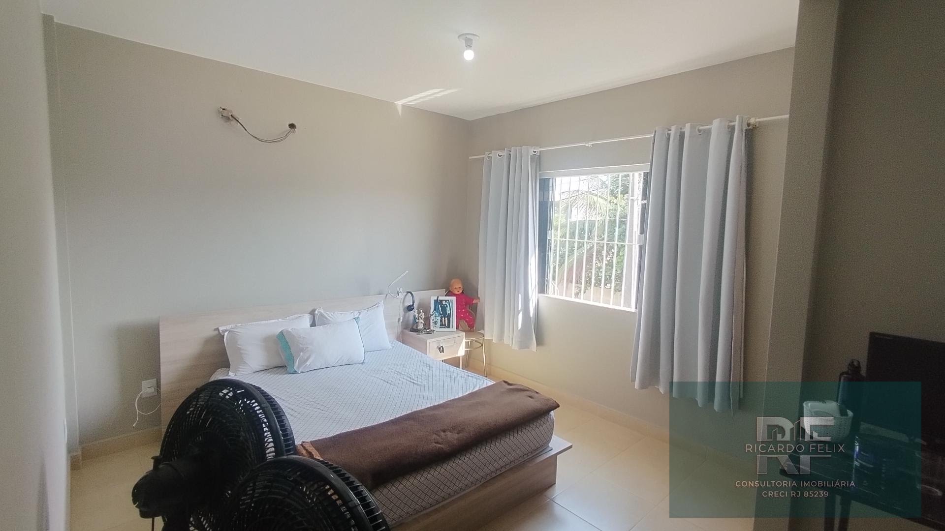 Casa à venda com 4 quartos, 1 suíte, 3 vagas e 343m² no Verdes Mares, Rio das Ostras (RJ) — foto 14 de 30