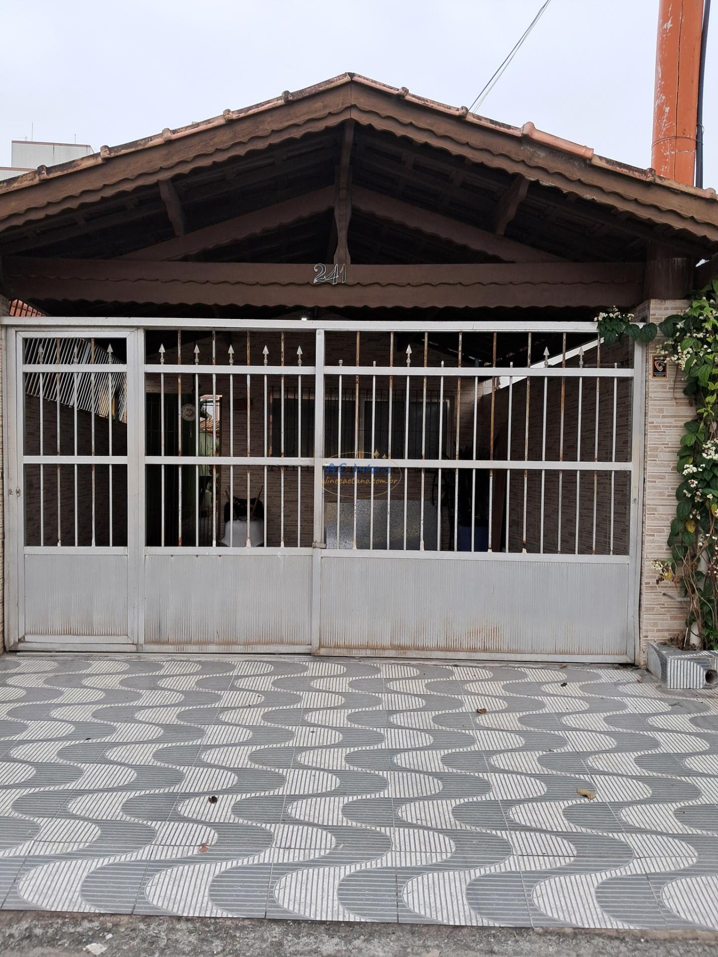 Casa à venda com 3 quartos, 1 suíte, 2 vagas e 180m² no Aviação, Praia Grande (SP) — foto 23 de 23