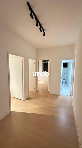 Sala comercial 57m² para locação no Centro de Sorocaba/SP.