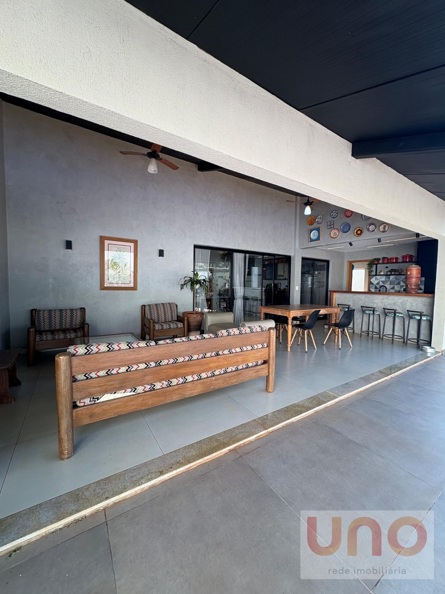 Casa à venda com 3 quartos, 3 suítes, 4 vagas e 250m² no Rita Vieira, Campo Grande (MS) — foto 12 de 27