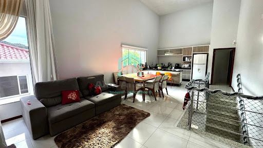 Casa à venda em Rio Caveiras, Biguaçu | 3 dorms, suíte