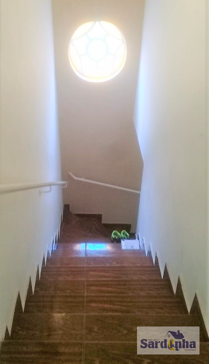 Casa à venda com 3 quartos, 1 suíte, 2 vagas e 210m² no Jardim Colombo, São Paulo (SP) — foto 10 de 12