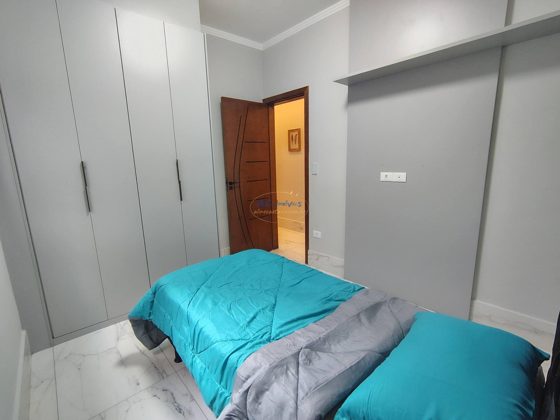 Casa à venda com 3 quartos, 2 suítes, 2 vagas e 157m² no Vila Caiçara, Praia Grande (SP) — foto 10 de 30