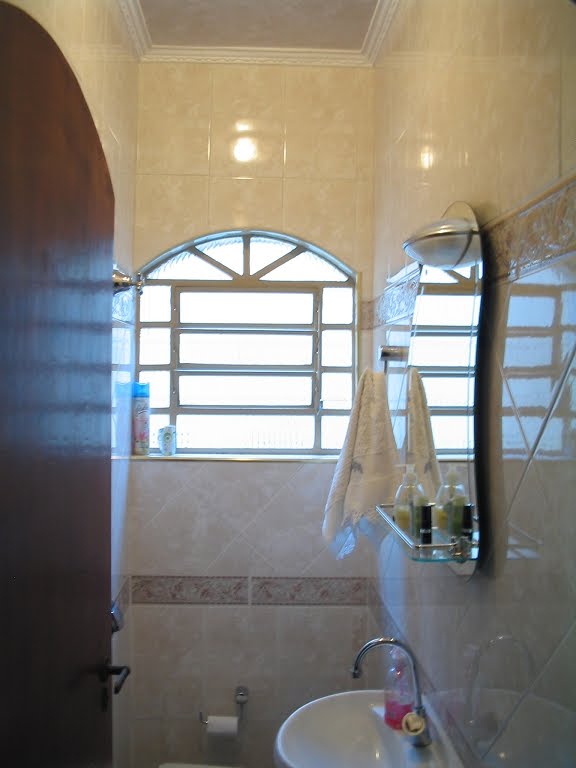 Lavabo c/ teto em ajuleijo