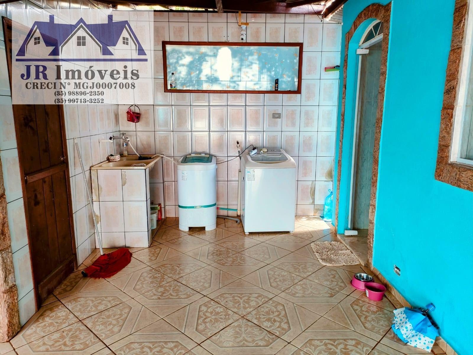 Casa à venda com 2 quartos, 1 banheiro, 2 vagas e 137m² no Bairro Santa Barbara, Piranguinho (MG) — foto 12 de 15